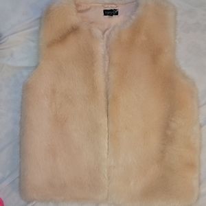 Fur vest
